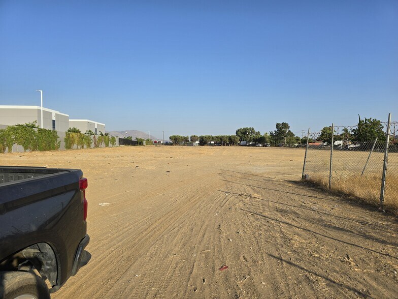 More Photos Of 2780 Rubidoux Blvd, Jurupa Valley Land For Lease