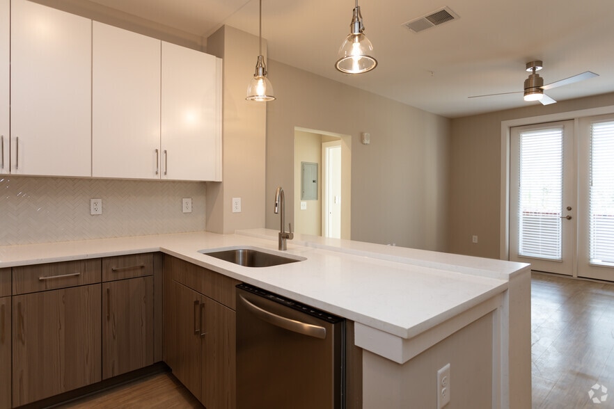 More Photos Of 222 S Main St, Mooresville Apartments For Lease