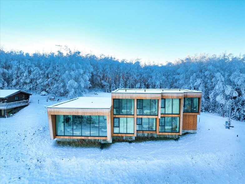 More Photos Of 1110 John Kalinas Rd, Fairbanks Hotel For Sale