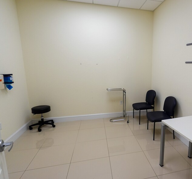 More Photos Of 6623 S Zarzamora St, San Antonio Freestanding For Lease