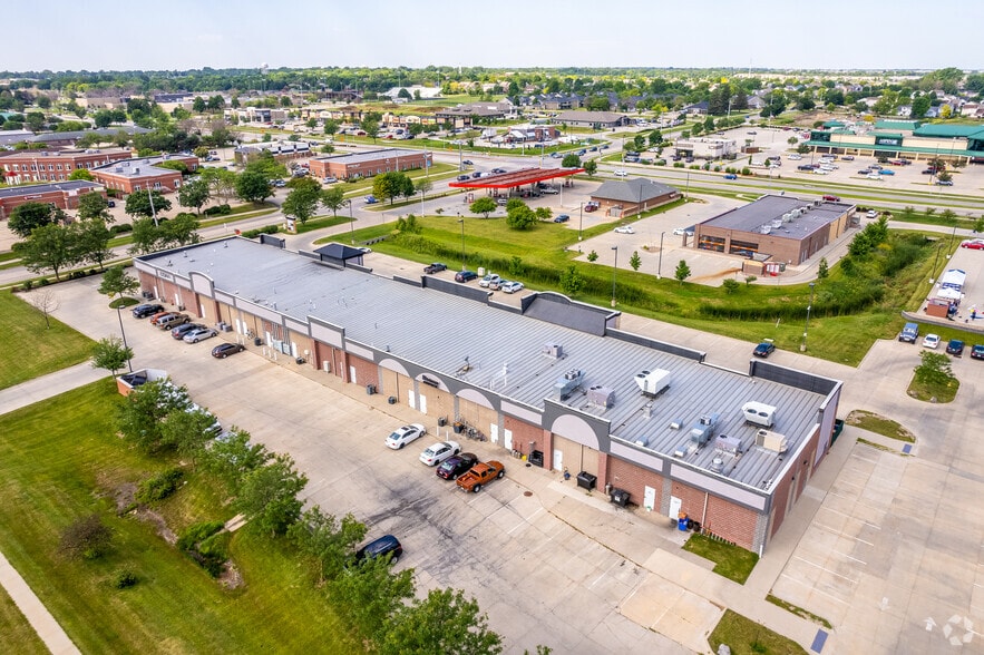 More Photos Of 1975 N Ankeny Blvd, Ankeny Unknown For Lease