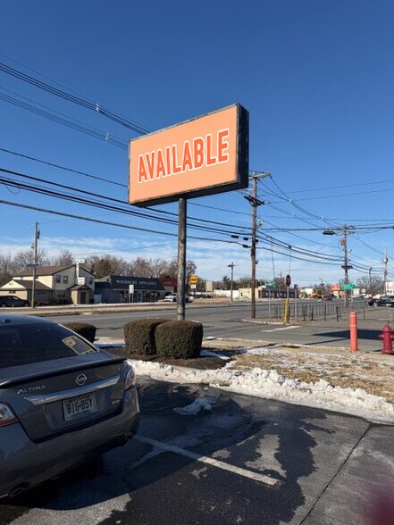 More Photos Of 832 Mantua Pike, Woodbury Heights Freestanding For Lease