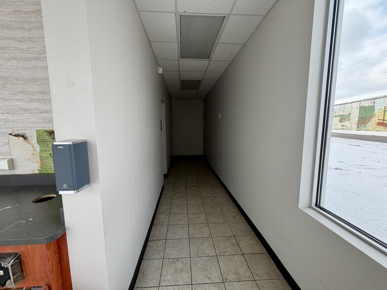 More Photos Of 339 Lincoln Ave, Cadiz Service Station For Sale