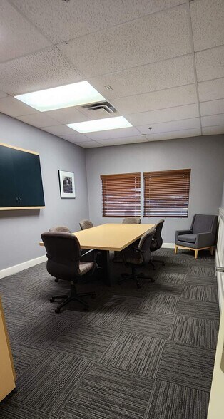 More Photos Of 926 Chulie Dr, San Antonio Coworking Space