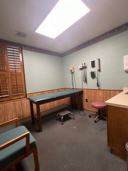 More Photos Of 628 4th St, Healdton Healthcare For Sale