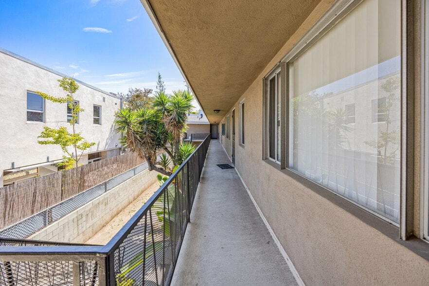 More Photos Of 1444 Euclid St, Santa Monica Apartments For Sale