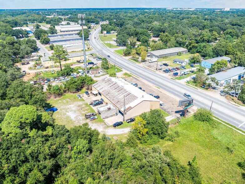 More Photos Of 4001 W St, Pensacola Distribution For Sale