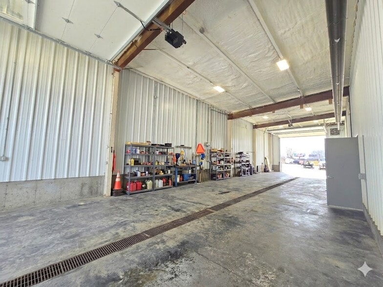 More Photos Of 750 Industrial Dr, Clare Warehouse For Sale