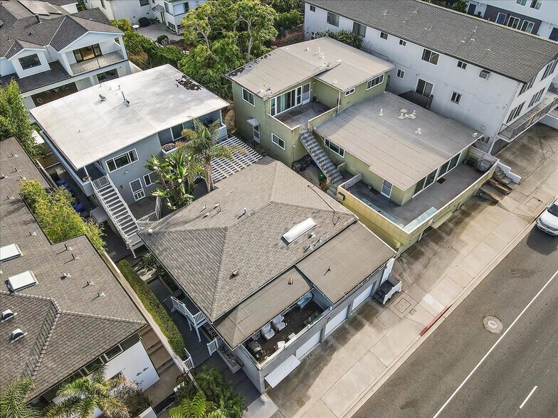 More Photos Of 1534 Manhattan Beach Blvd, Manhattan Beach Apartments For Sale