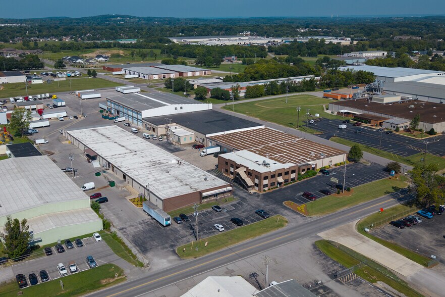 More Photos Of 216 Hartmann Dr, Lebanon Distribution For Lease