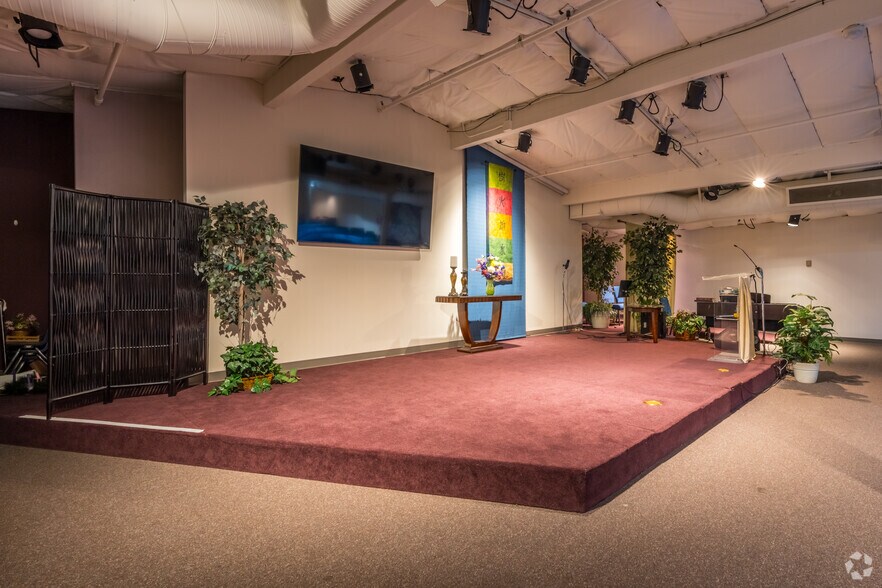 More Photos Of 1212 High St, Auburn Religious Facility For Sale