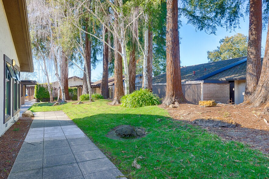 More Photos Of 4655 Hoen Ave, Santa Rosa Medical For Sale