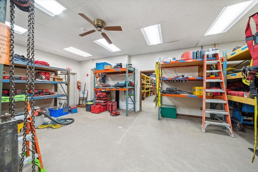 More Photos Of 605 Industrial Pky, Saint Croix Falls Manufacturing For Lease