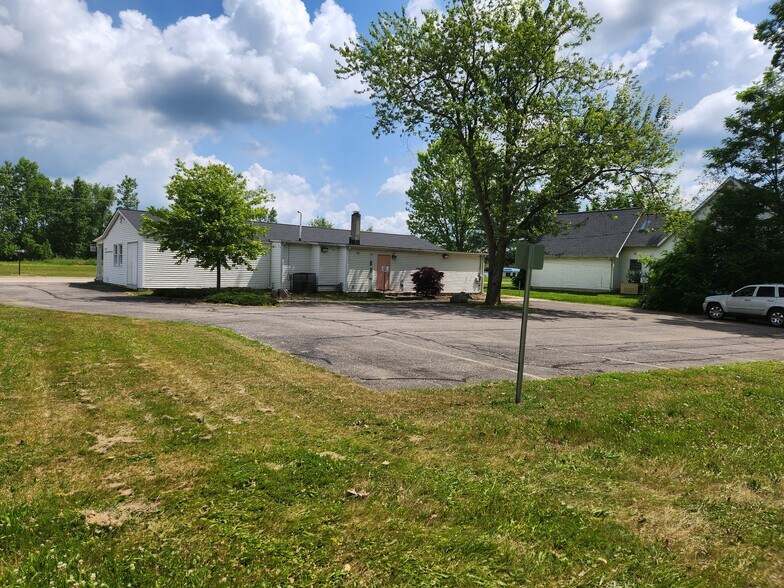 More Photos Of 6585 Jackson Rd, Ann Arbor Office For Sale