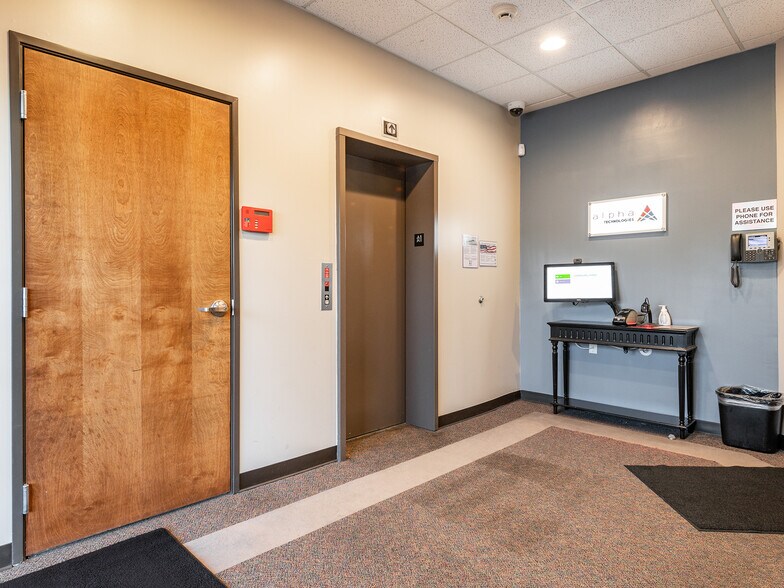 More Photos Of 4003 Out Look Dr, Hurricane Office For Sale