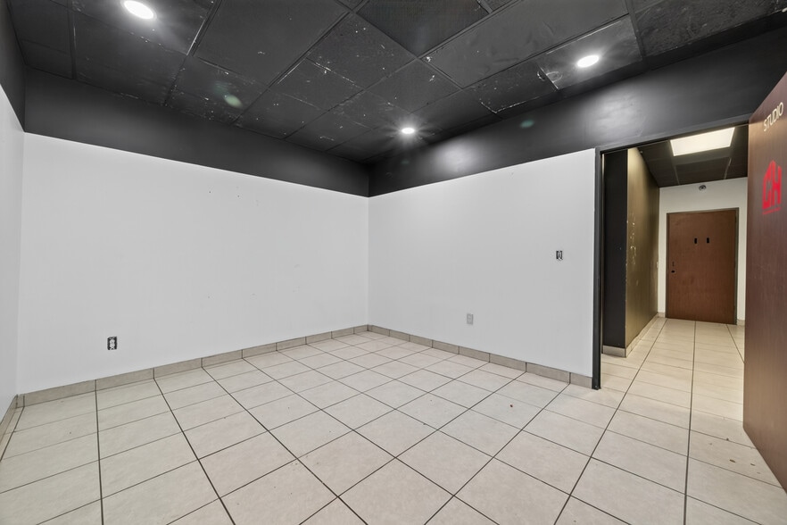 More Photos Of 11419 Hall Rd, Houston Freestanding For Sale