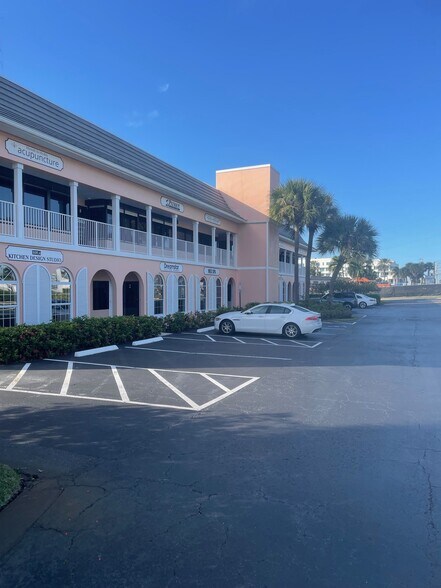 More Photos Of 13901 US Highway 1, Juno Beach Medical For Lease