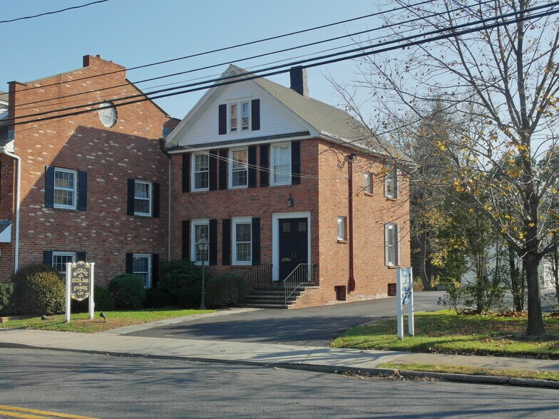 More Photos Of 137-139 Lafayette Ave, Suffern Office For Lease