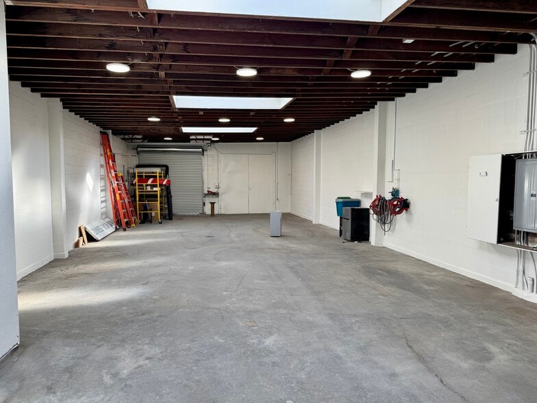 More Photos Of 84 E 21st Ave, San Mateo Service For Lease