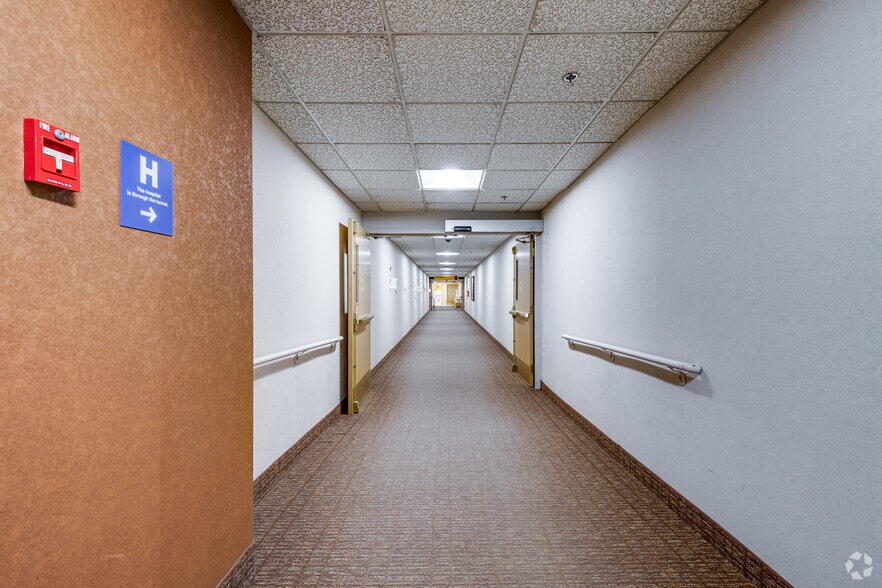 More Photos Of 6363 France Ave S, Edina Office For Sale