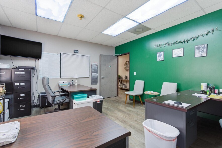 More Photos Of 1600 Alex Dr, Wilmington Daycare Center For Sale