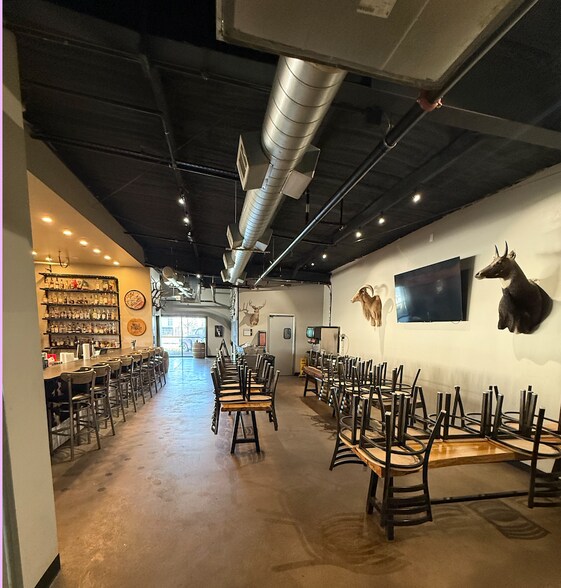 More Photos Of 1012 S Main St, Fort Worth General Retail For Sale