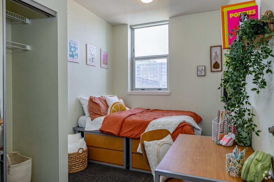 More Photos Of 1300 S University Ave, Ann Arbor Apartments For Lease