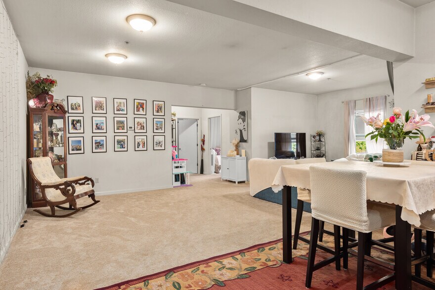 More Photos Of 45 Woodland Ave, San Rafael Apartments For Sale