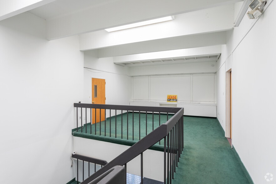 More Photos Of 8300 Merrifield Ave, Fairfax Light Distribution For Sale