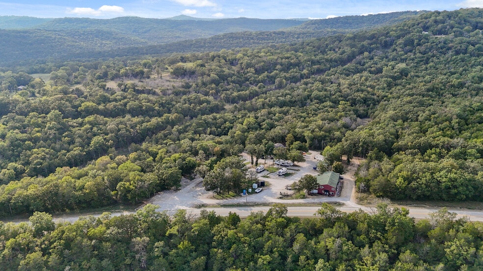 More Photos Of 8172 Highway 187, Eureka Springs Freestanding For Sale