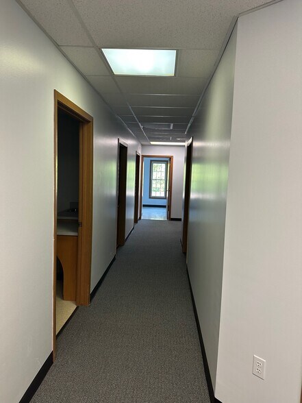 More Photos Of 46401 Romeo Plank Rd, Macomb Township Medical For Lease