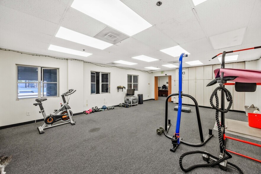 More Photos Of 1808 58th Pl, Los Angeles Land For Lease