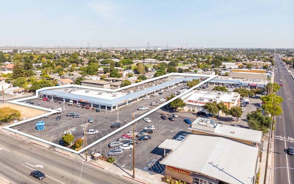 More Photos Of 1611-1663 A St, Antioch Freestanding For Sale