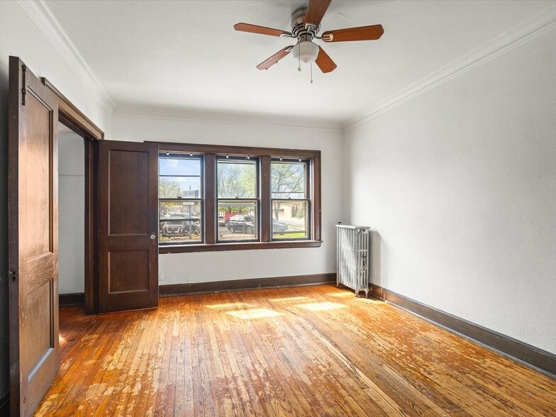 More Photos Of 204 S 6th St, Rockford Apartments For Sale