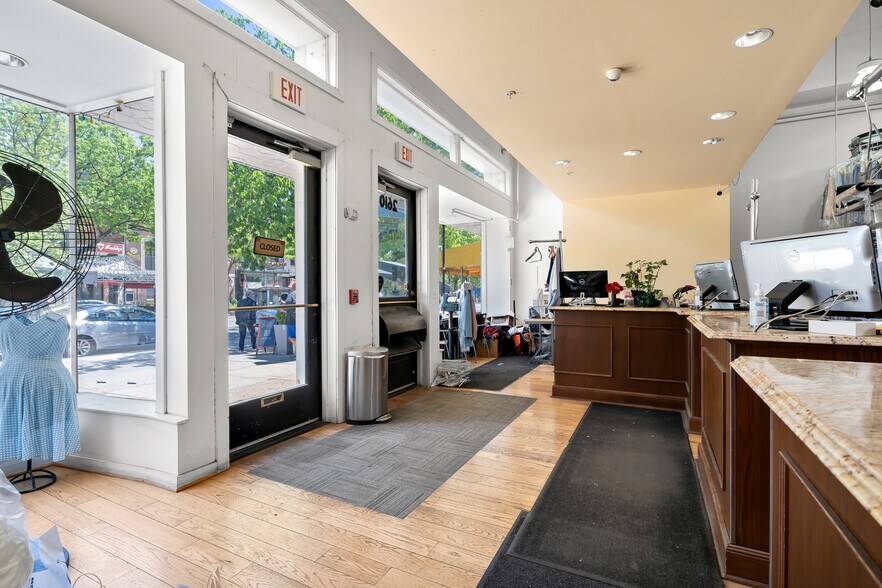 More Photos Of 2608 - 2612 Connecticut Ave NW, Washington Storefront For Lease