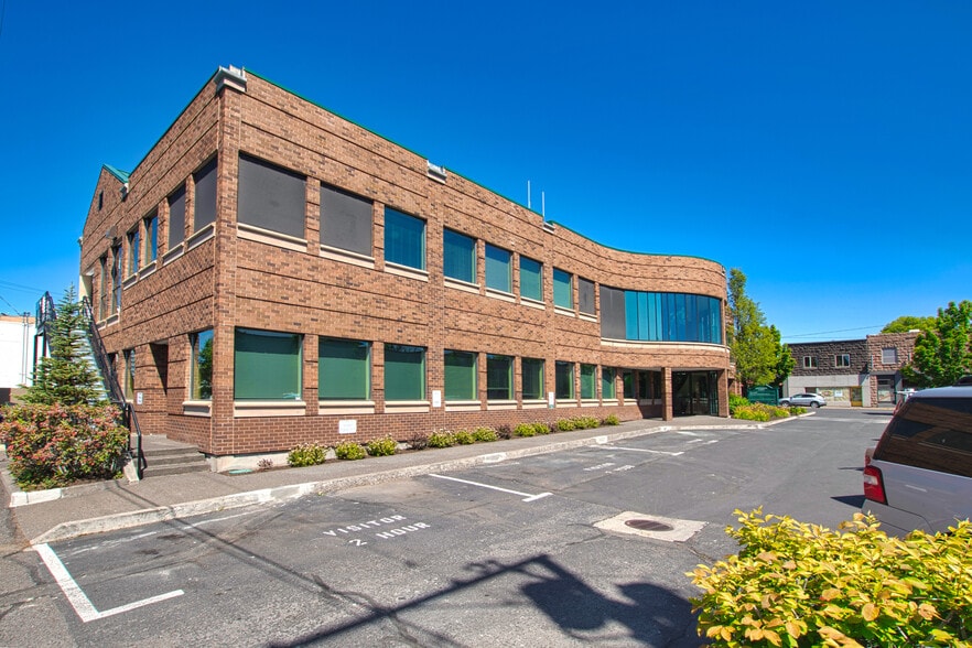 More Photos Of 141 NW Greenwood Ave, Bend Loft Creative Space For Lease