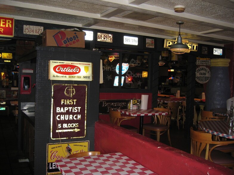 More Photos Of 395 N Rosemead Blvd, Pasadena General Retail For Lease