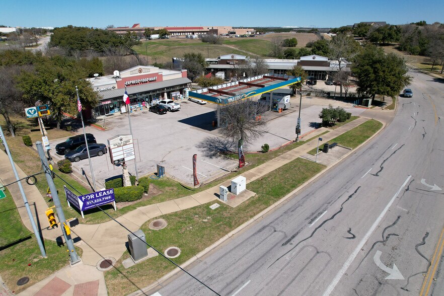 More Photos Of 8201 Cross Park Dr, Austin Unknown For Lease