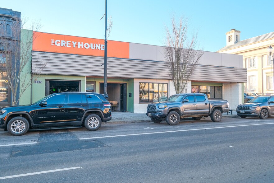 More Photos Of 220 2nd Ave SW, Albany Restaurant For Sale