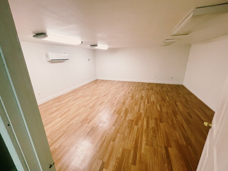 More Photos Of 4515 Smith Rd, Von Ormy Truck Terminal For Lease