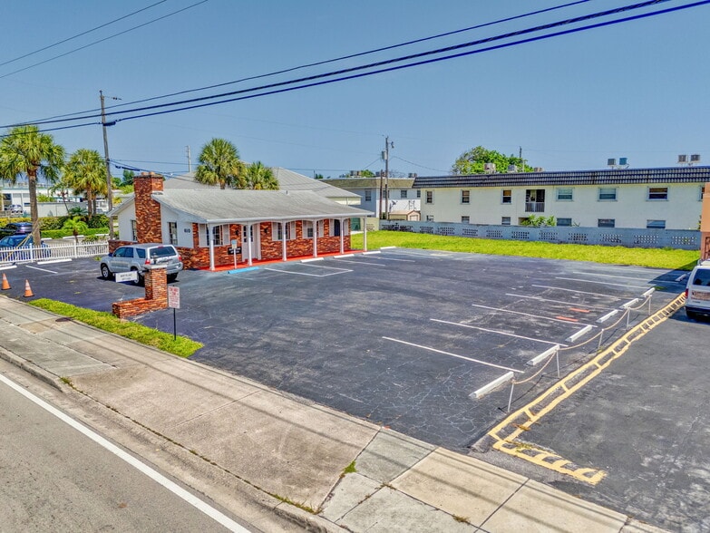 Primary Photo Of 610 Northlake Blvd, North Palm Beach Medical For Lease