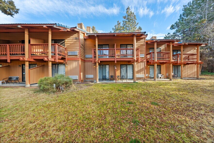 More Photos Of 3105 NE O. B. Riley Rd, Bend Hotel For Sale