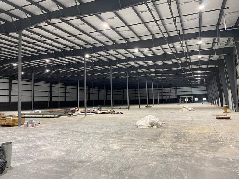 More Photos Of 910 Post Rd, Indianapolis Distribution For Sale