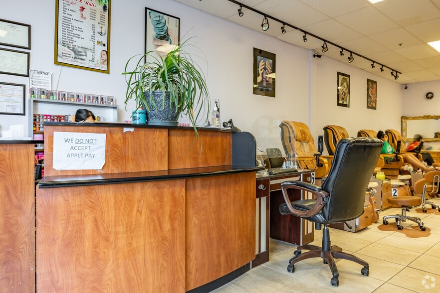 More Photos Of 6550 Mount Zion Blvd, Morrow Storefront Retail Office For Lease