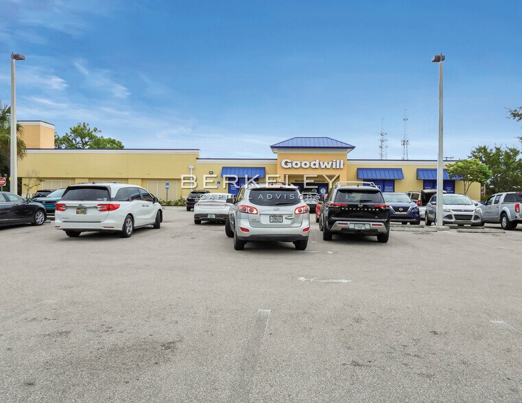 More Photos Of 1687 Pine Ridge Rd, Naples Freestanding For Sale