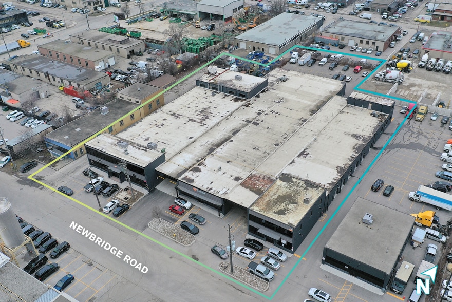 More Photos Of 16-20 Newbridge Rd, Toronto Manufacturing For Sale