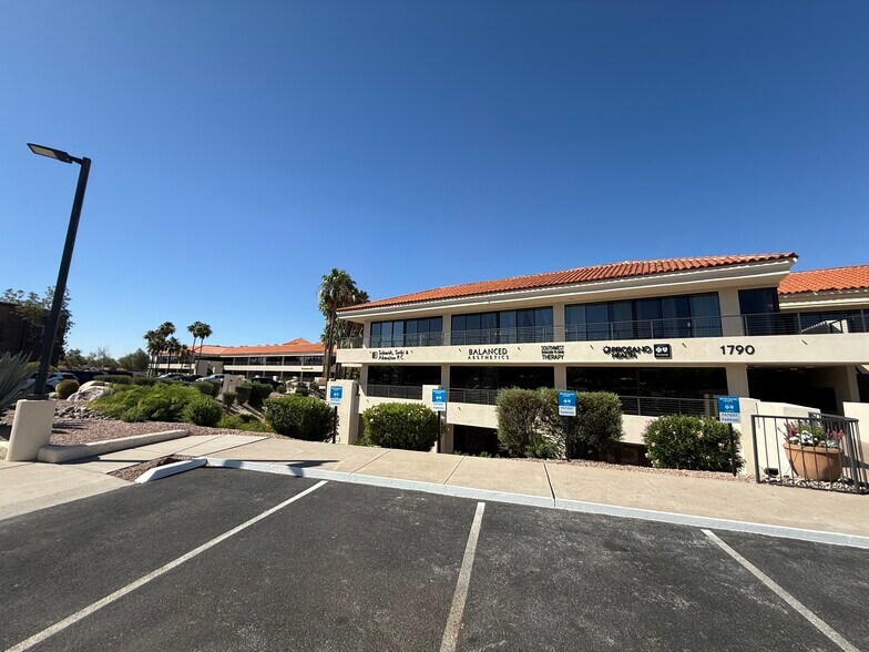 More Photos Of 1820 E River Rd, Tucson Unknown For Lease