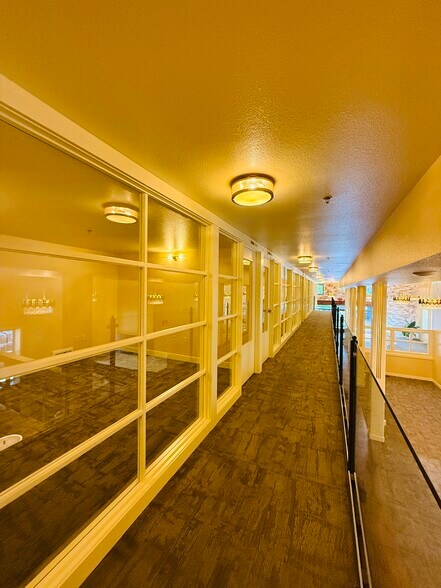 More Photos Of 447 State St, Salem Apartments For Lease