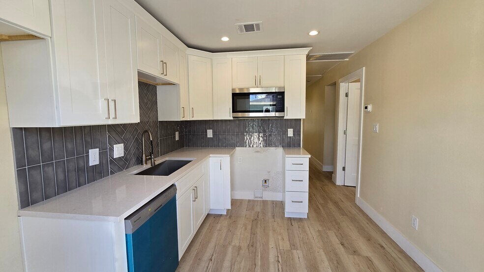 More Photos Of , Houston Multifamily For Sale