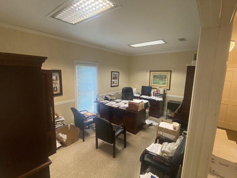 More Photos Of 517 Keywood Cir, Flowood Office For Lease